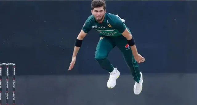 பாகிஸ்தான் பந்துவீச்சு