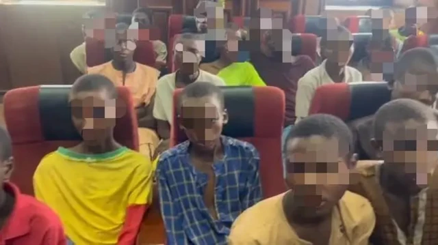 Ụmụaka e jidere maka ime ngagharịiwe maka oke agụụ