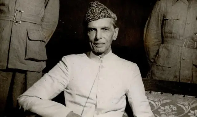 જવાહરલાલ નેહરુ, વી.કે.મેનન, મોહમ્મદ અલી ઝીણા, બલૂચિસ્તાન, પાકિસ્તાન, ઇતિહાસ, ભારતની આઝાદી, કલાતના ખાન, સ્ટેટ ઑફ કલાત, બીબીસી ગુજરાતી 