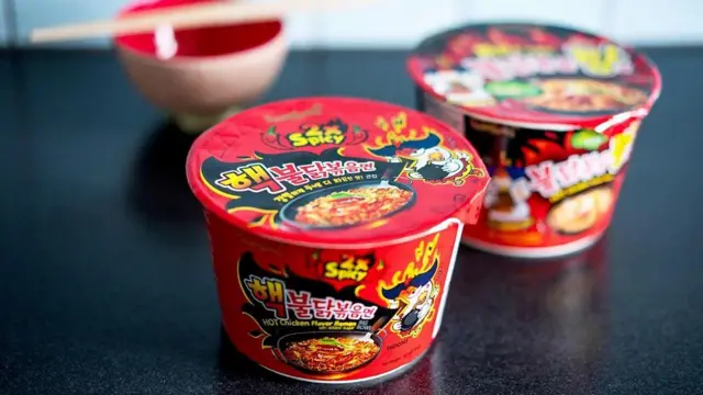 Булдак, рамен, лапша