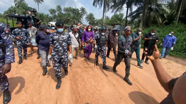 Ndị uweojii oge ha mere nchọpụta ahụ.