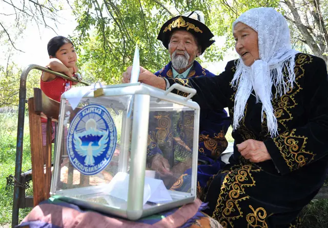 Кыргызстанда 715 миң пенсионер бар