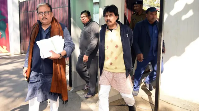 आरजेडी सांसद मनोज झा के साथ सीपीआईएमएल विधायक महबूब आलम