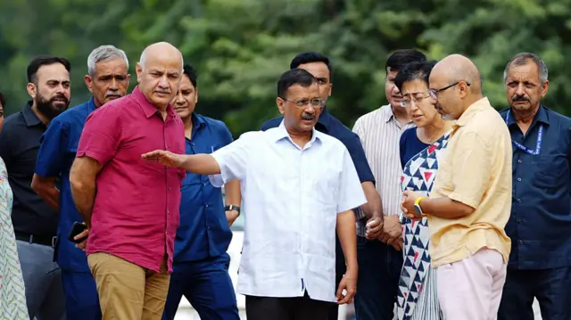 अरविंद केजरीवाल, मनीष सिसोदिया और आतिशी