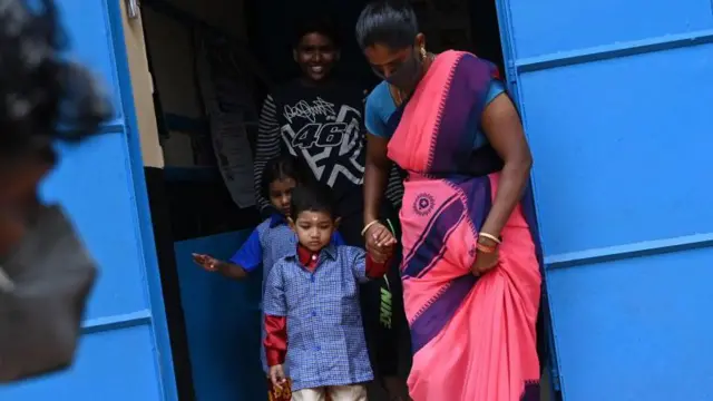 சென்னையில் உள்ள பள்ளிக்கூடங்களுக்கு மிரட்டல் விட்ட நபரை கண்டுபிடிப்பதில் என்ன சிக்கல்?