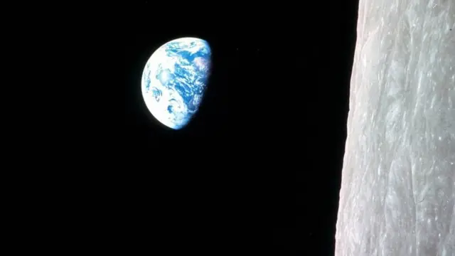 Apollo 8'den çekilen bir fotoğraf