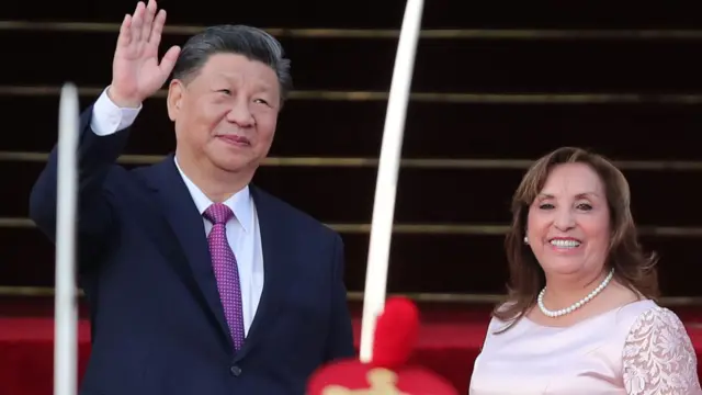 Xi Jinping e Dina Boluarte.