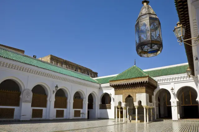 Jami'ar Al-Qarawiyyin.