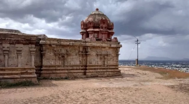 வேலுநாச்சியார், குயிலி