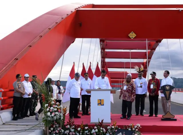 Jokowi, Papua