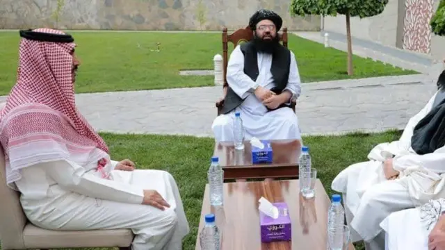 محمد سعید العیاش د افغان کډوالو د لاسنیوي لپاره د مرستې جلبولو کې د همکارۍ ژمنه وکړه