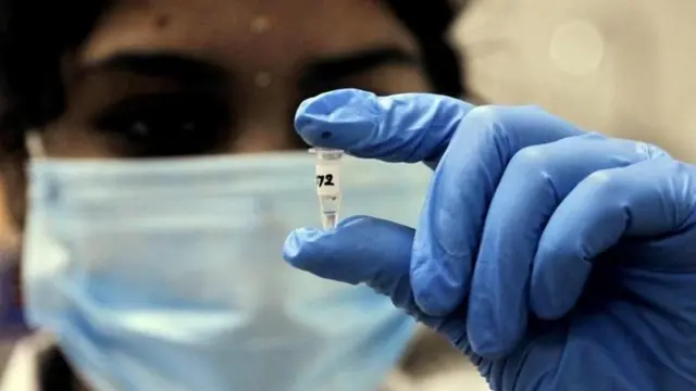 या विषाणूचा इन्क्यूबेशन पीरियड साधारणपणे तीन ते सहा महिने असतो.