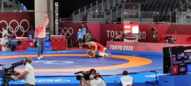 Акжол Махмудов