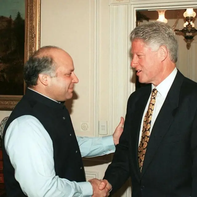 જુલાઈ 1999માં નવાઝ શરીફ સાથે બિલ ક્લિન્ટન