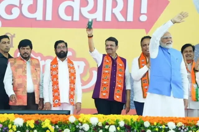 पीएम मोदी और महायुति के नेता