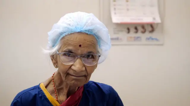 డాక్టర్ శ్రీమతి, 92 ఏళ్ల డాక్టర్