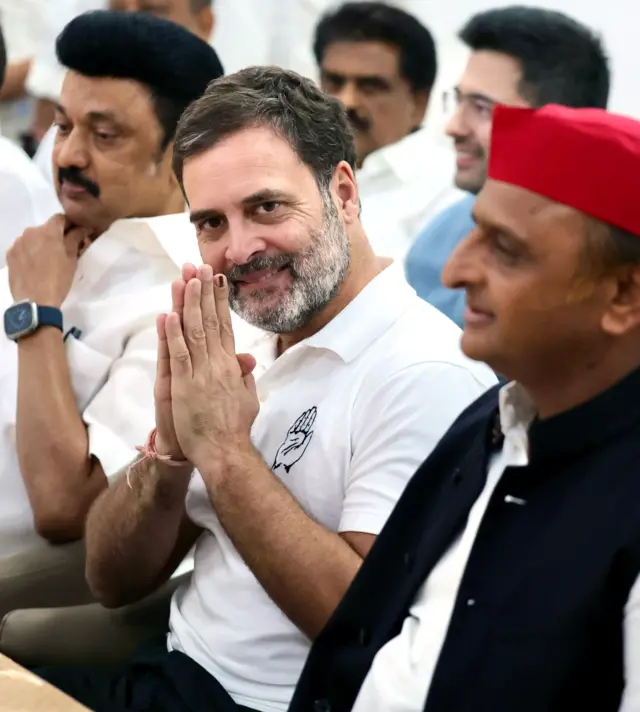 राहुल गांधी और अखिलेश यादव