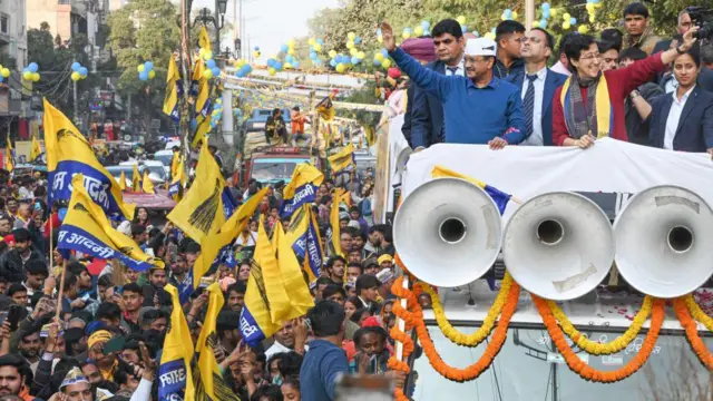 अरविंद केजरीवाल का रोड शो