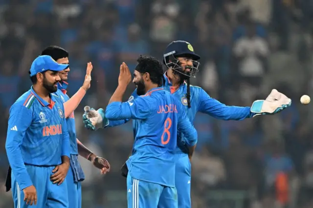 रवींद्र जडेजा