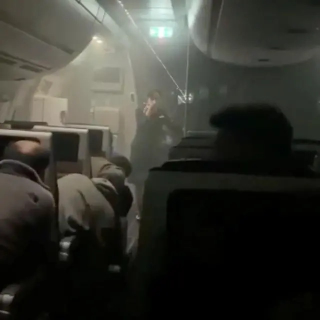 penumpang japan airlines 