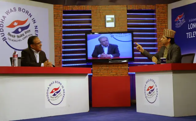 प्रचण्ड र रवि लामिछाने