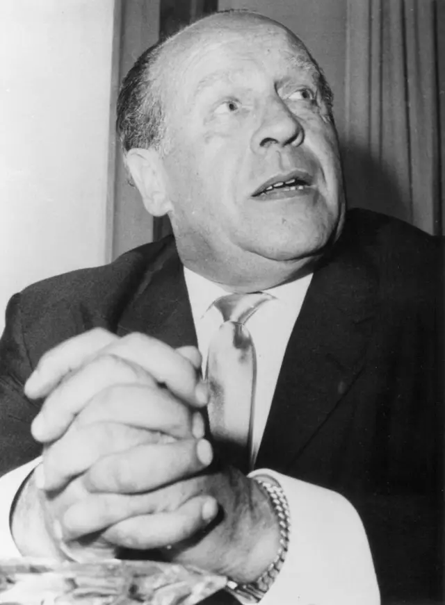 1200 ज्यूंना नाझींच्या तावडीतून सोडवणाऱ्या ऑस्कर शिंडलरची गोष्ट