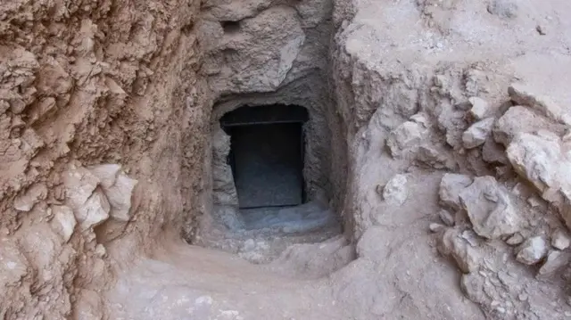 مقبره