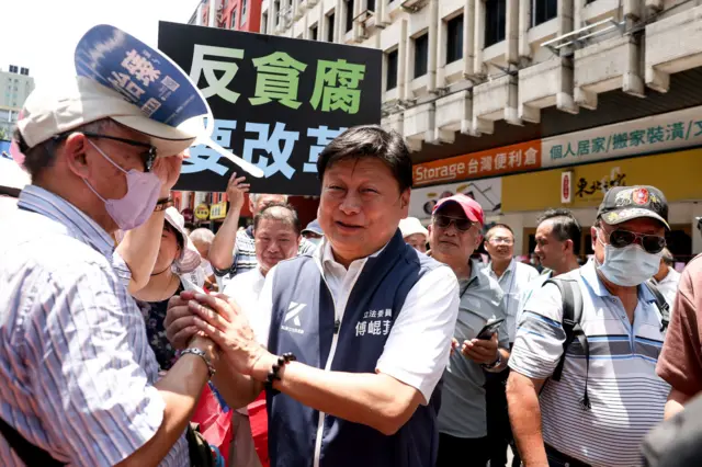 国民党立法院党团总召傅崐萁