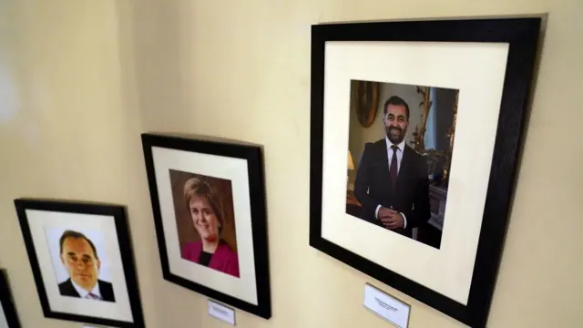 "أصبح ماضي حزب يوسف عبئاً عليه ويطارد مسيرته القصيرة"