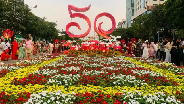 भियतनामका मानिसका लागि यो वर्ष भियतनाम युद्धको अन्त्य भएको ५० औँ वर्ष पनि हो।