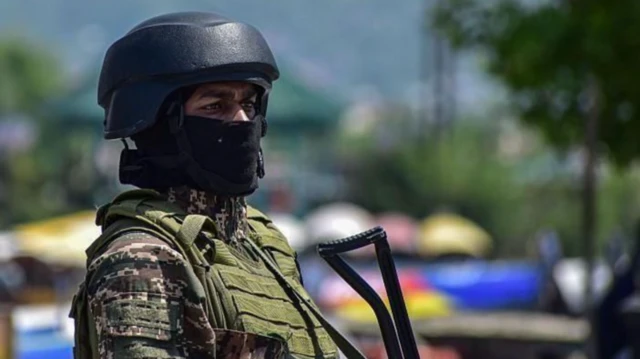 పాకిస్తాన్‌లోని అనేక ప్రాంతాలపై భారత్ దాడులు చేసింది 