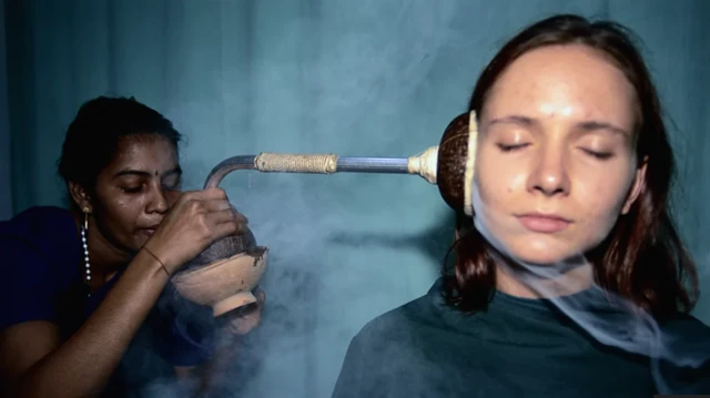 ஆயுர்வேதச் சிகிச்சை.