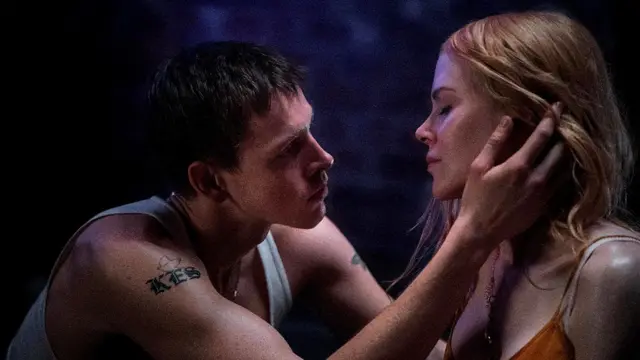 Os atores Nicole Kidman e Harris Dickinson em cena sensual do filme Babygirl
