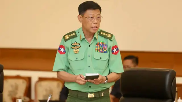 ကာကွယ်ရေးဝန်ကြီးဟောင်းဗိုလ်ချုပ်ကြီးမြထွန်းဦး