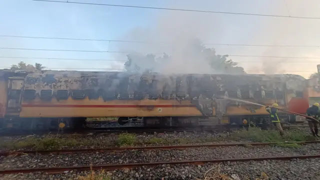 மதுரை ரயிலில் தீ விபத்து: ஏழு பேரின் உடல்கள் மீட்கப்பட்டுள்ளன – என்ன நடக்கிறது?