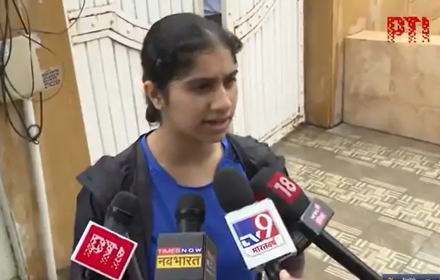 প্রতিবেশীরা জানতেন না ওই এলাকায় ভুয়া দূতাবাস চালানো হচ্ছিল।