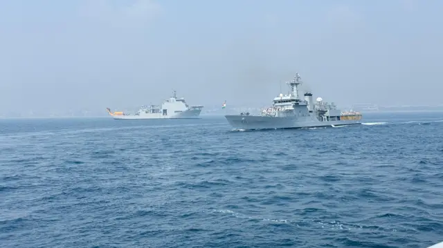 బంగాళాఖాతంలో ప్లీట్ రివ్యూ రిహార్సల్