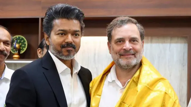 ராகுல் காந்தியுடன் விஜய் 