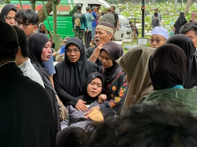 Nuryati, Bekasi, KRL, Bekasi Timur, Tabrakan