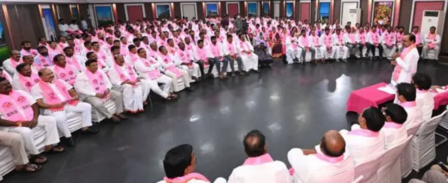 బీఆర్ఎస్ ఎమ్మెల్యేలు