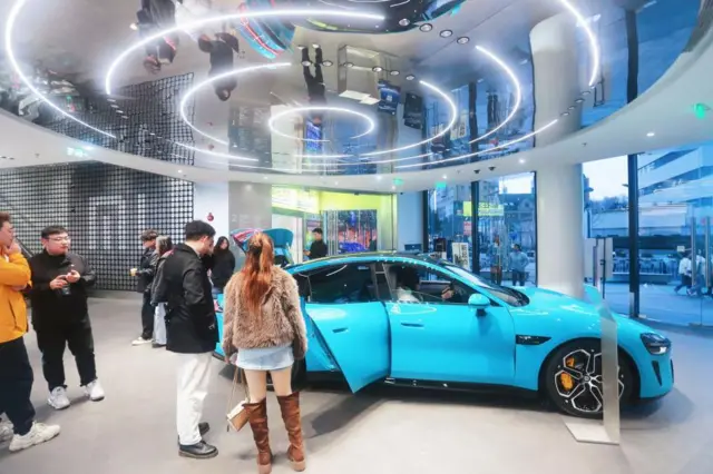 بازار خودروهای الکتریکی چین در دو سال گذشته به صحنه رقابتی بی‌سابقه تبدیل شده است