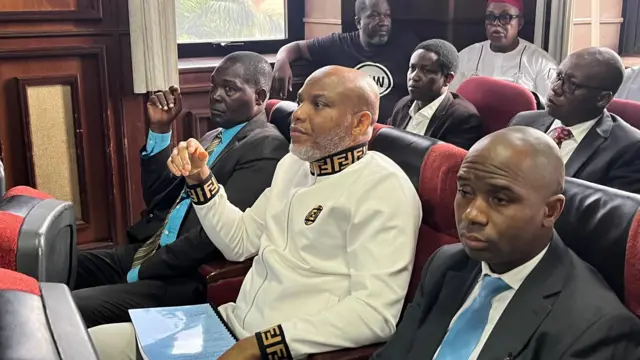 Nnamdi Kanu nọ n'ụlọikpe 
