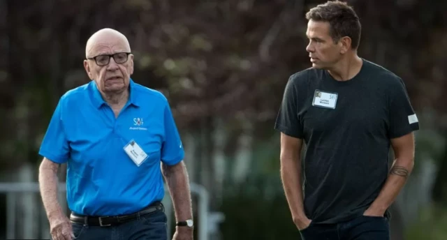 የፎክስ ኃላፊ ሩፔት መርዶክ እና ልጃቸው ላቻላን