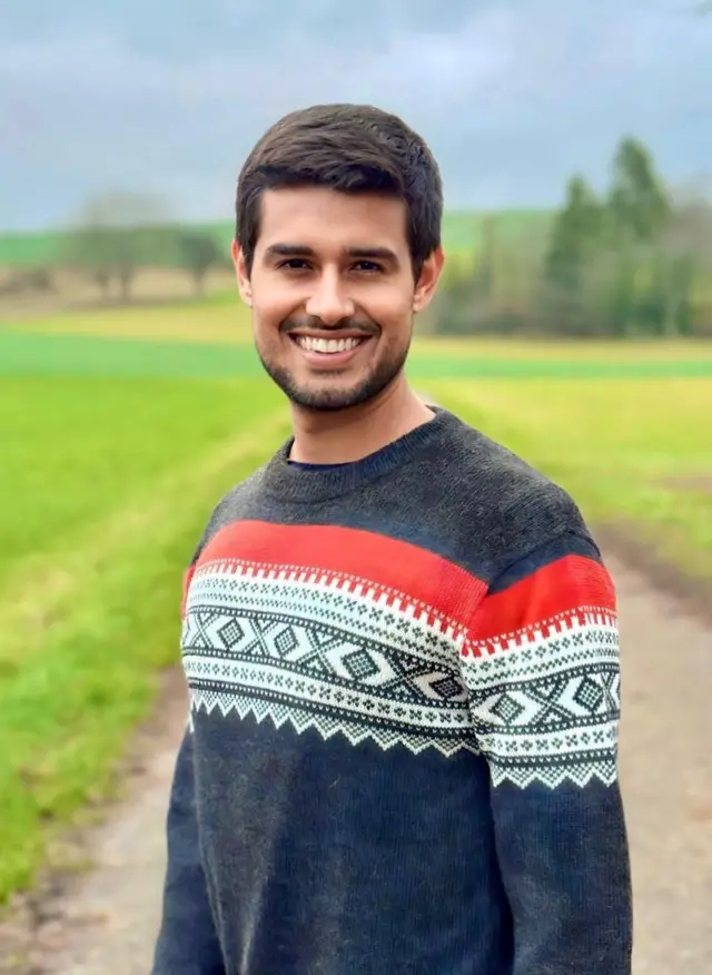  ধ্রুব রাঠী