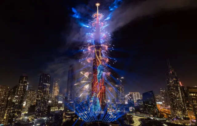 துபாயின் புகழ்பெற்ற 'புர்ஜ் கலிஃபா'