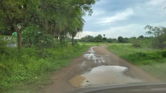 பள்ளி குடிநீர் தொட்டியில் மலமா?