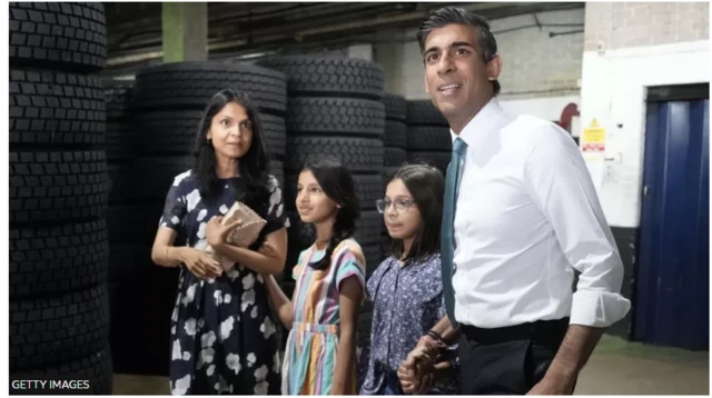 सुधा मूर्ति की बेटी अक्षता मूर्ति की शादी ब्रिटेन के प्रधानमंत्री ऋषि सुनक से हुई है.