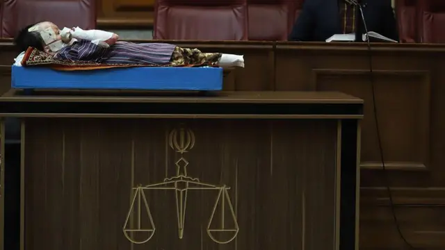 عکسی از جلسه دادگاه