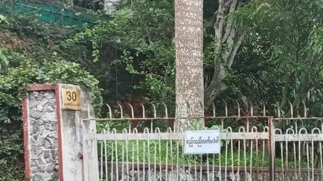 Aung San Suu Kyi, U Tin Oo, NLD