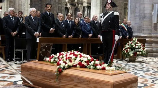Imagem do funeral de Berlusconi